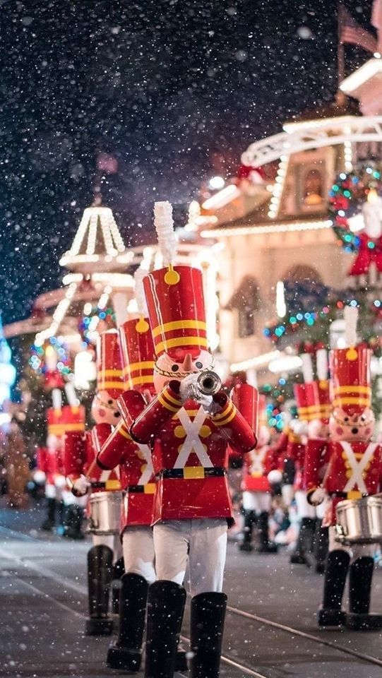 Christmas Parade "Hometown Christmas" Dal Hall Blvd, Lake Placid