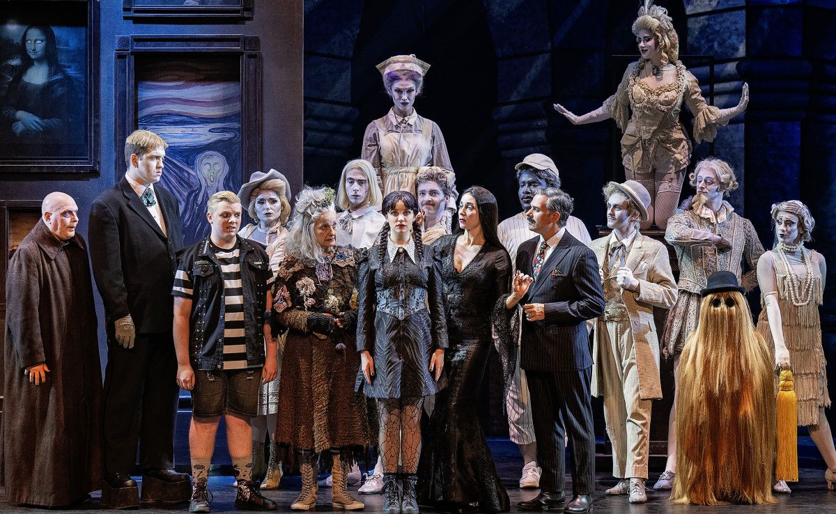 Parking The Addams Family - Flint