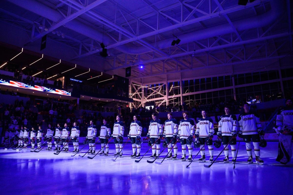 UConn Huskies at UMass Minutemen Mens Hockey