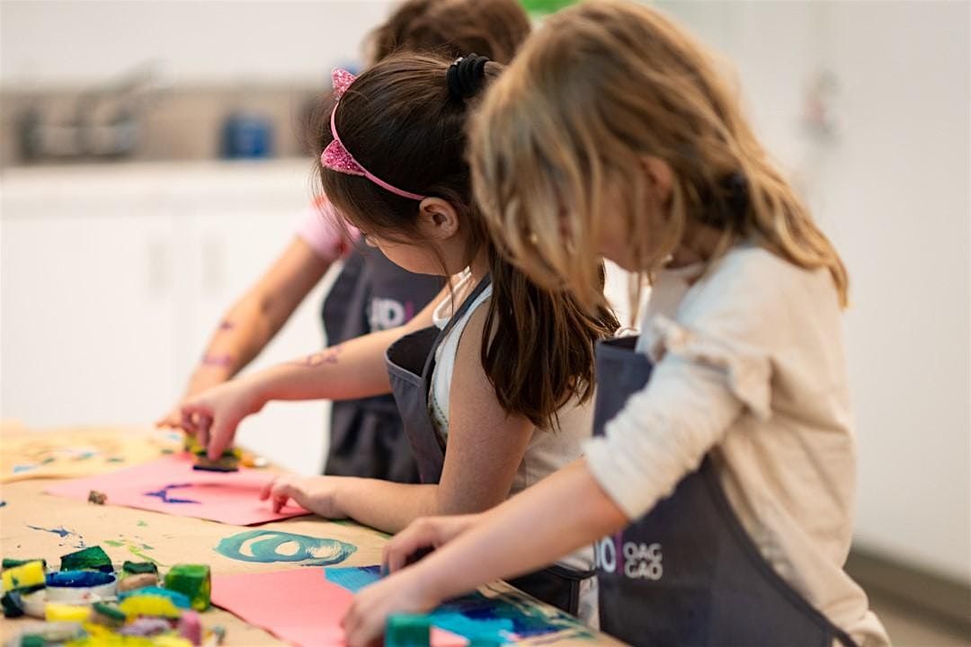Summer Art Camps - Art & About\/\/ Camps artistiques d\u2019\u00e9t\u00e9 - L\u2019art de bouger