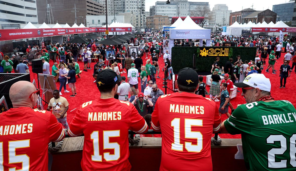 VIP Tailgate Party: Kansas City Chiefs vs. Indianapolis Colts
