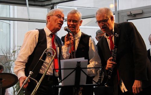 CLASSIC JAZZIN\u2019 JACKS! FULLSATT! \u2013 S\u00c4TT UPP ER P\u00c5 V\u00c4NTELISTA