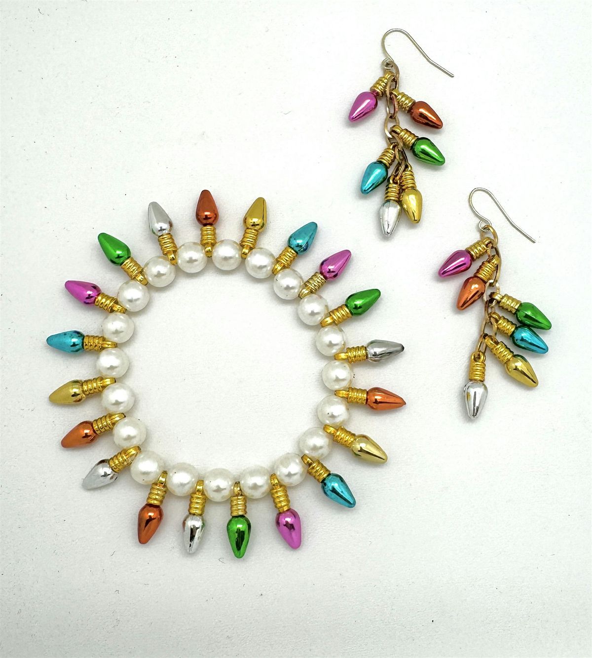 Project Workshop: Holiday Stretchy Bracelets