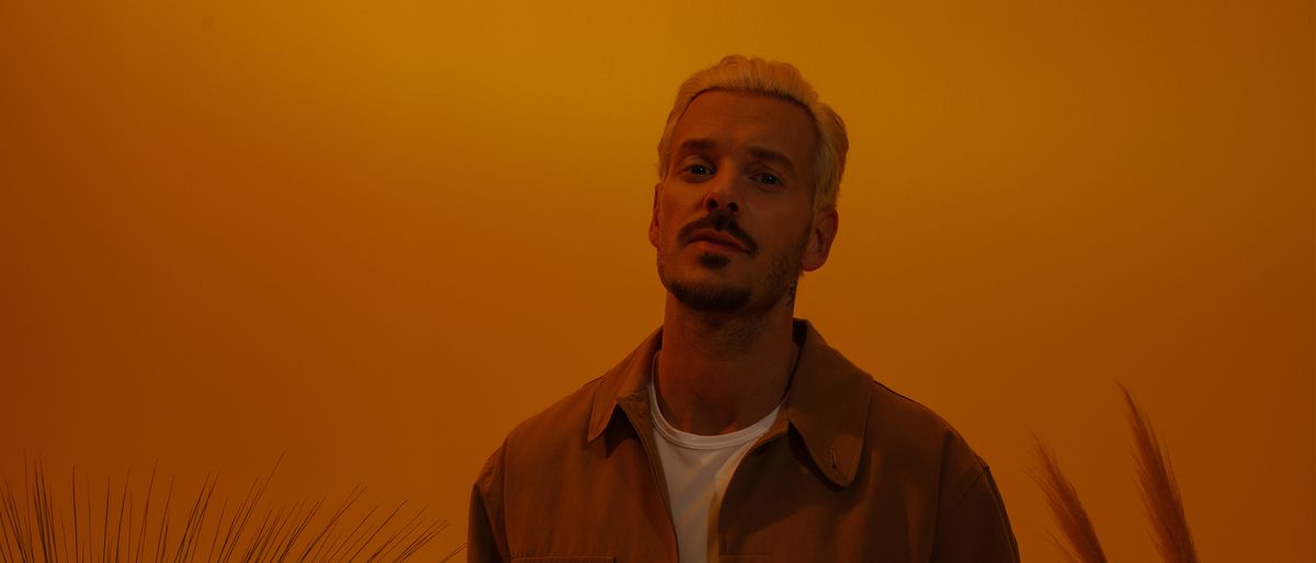 M. Pokora in AMN\u00c9VILLE