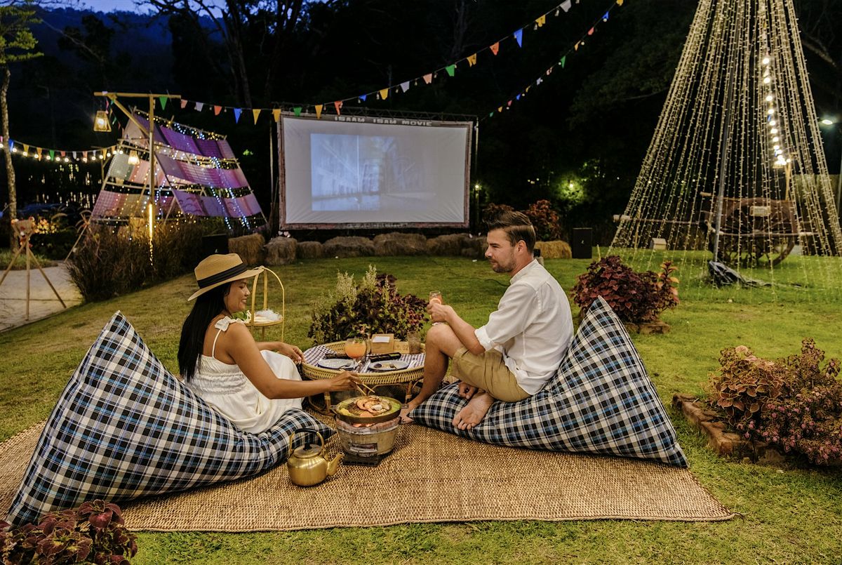 Outdoor Movie Night at the Campus!