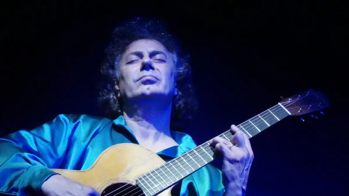 Pierre Bensusan in Grand Rapids