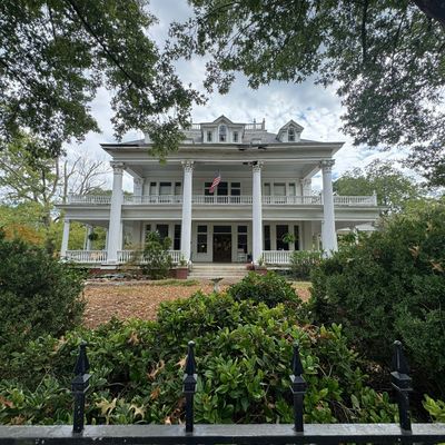 Belk Mansion