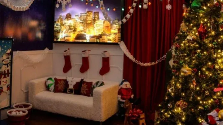 Christmas House Long Island Meetup: Deck the Halls with Holiday Magic!