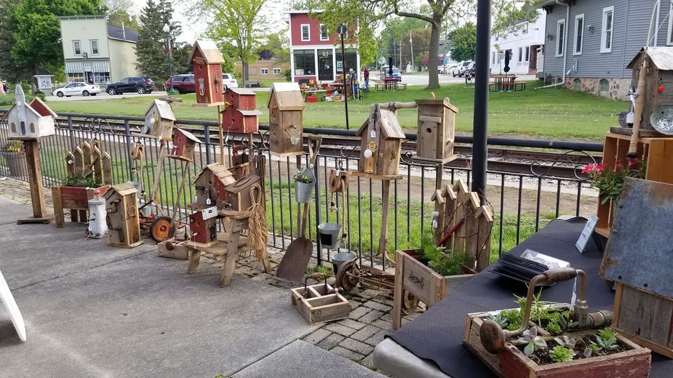 Elkhart Lake Artisan & Farmer's Market