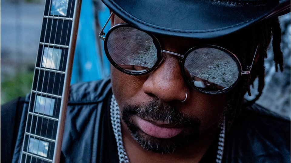 Chris Canas Band MGM Grand Casino Detroit Axis Lounge MGM Grand