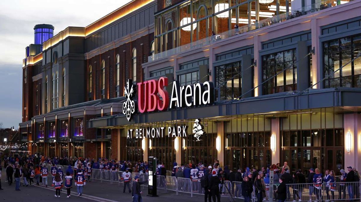 Parking Calgary Flames at New York Islanders