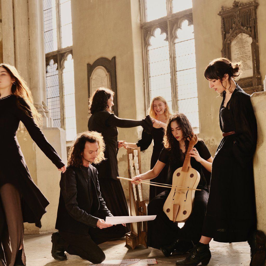 Idr\u00ees\u00ee Ensemble