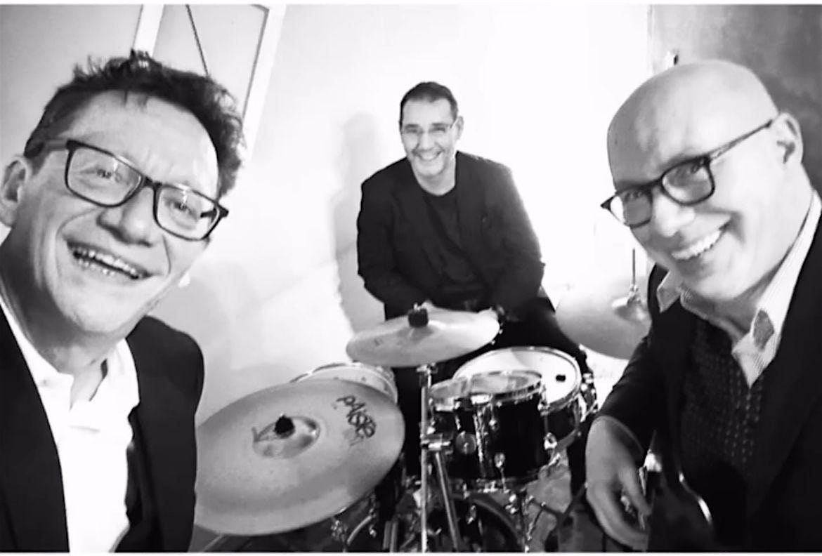 GPL jazz\/bossa nova trio