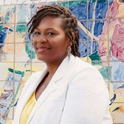 Samone Raenelle