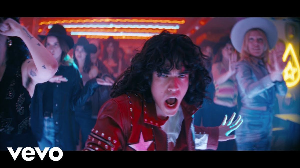 102.7 KIIS FM Jingle Ball: Alex Warren  Audrey Hobert  & Conan Grey