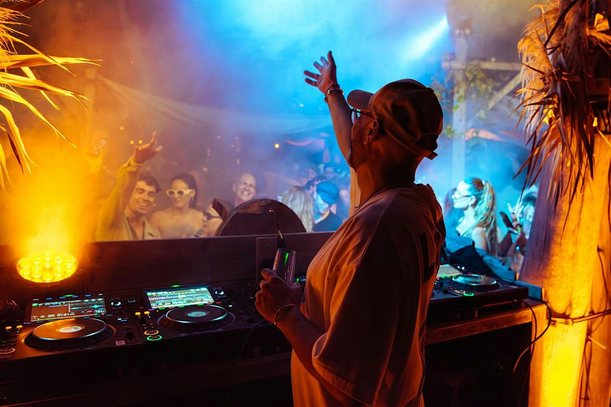 New Year's Eve: Midnight in the Garden