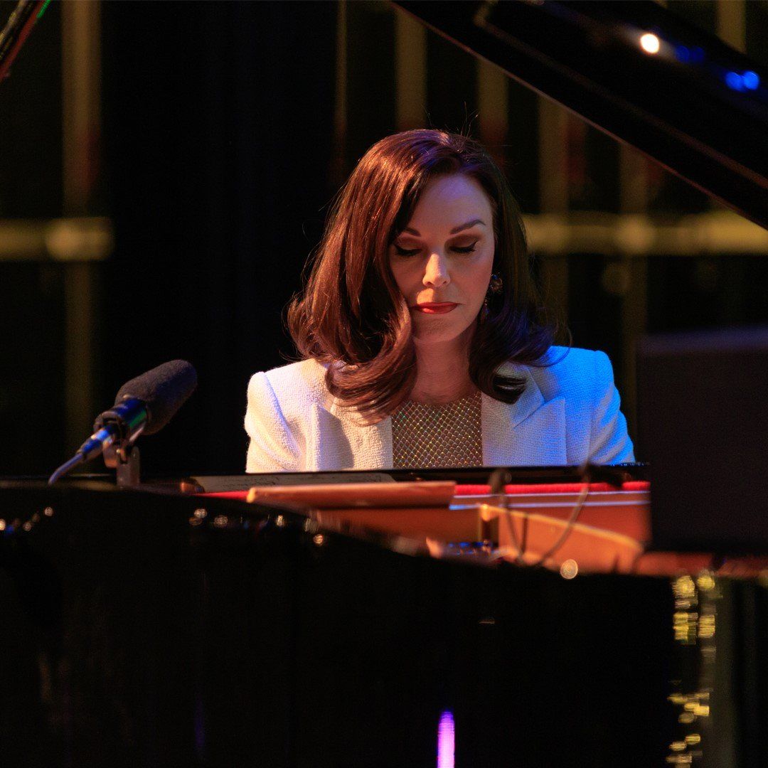 Christmas with Lorie Line at Empire Arts Center