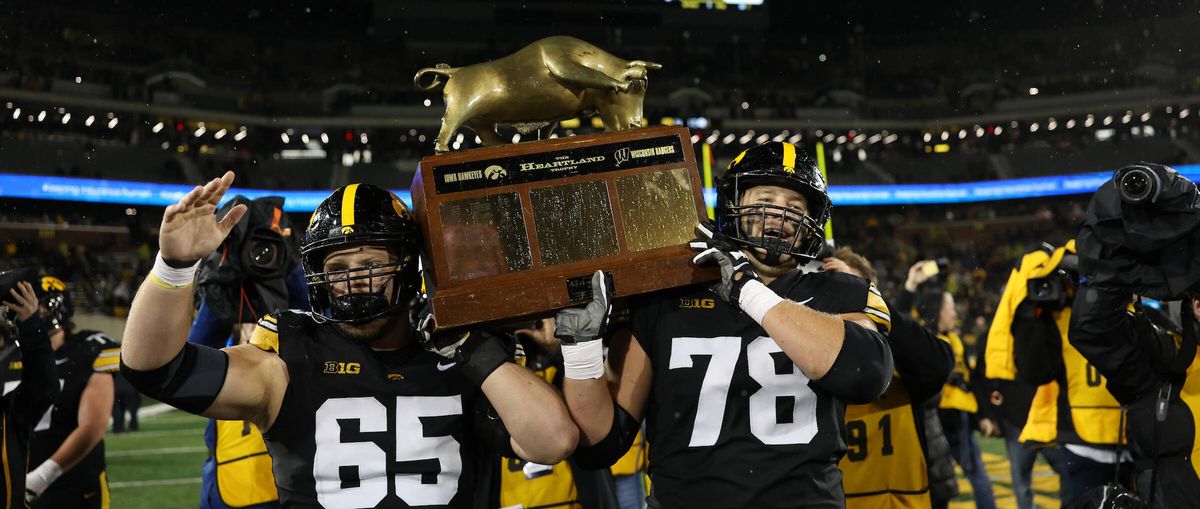 Michigan Wolverines at Wisconsin Badgers Wrestling at Wisconsin Field House