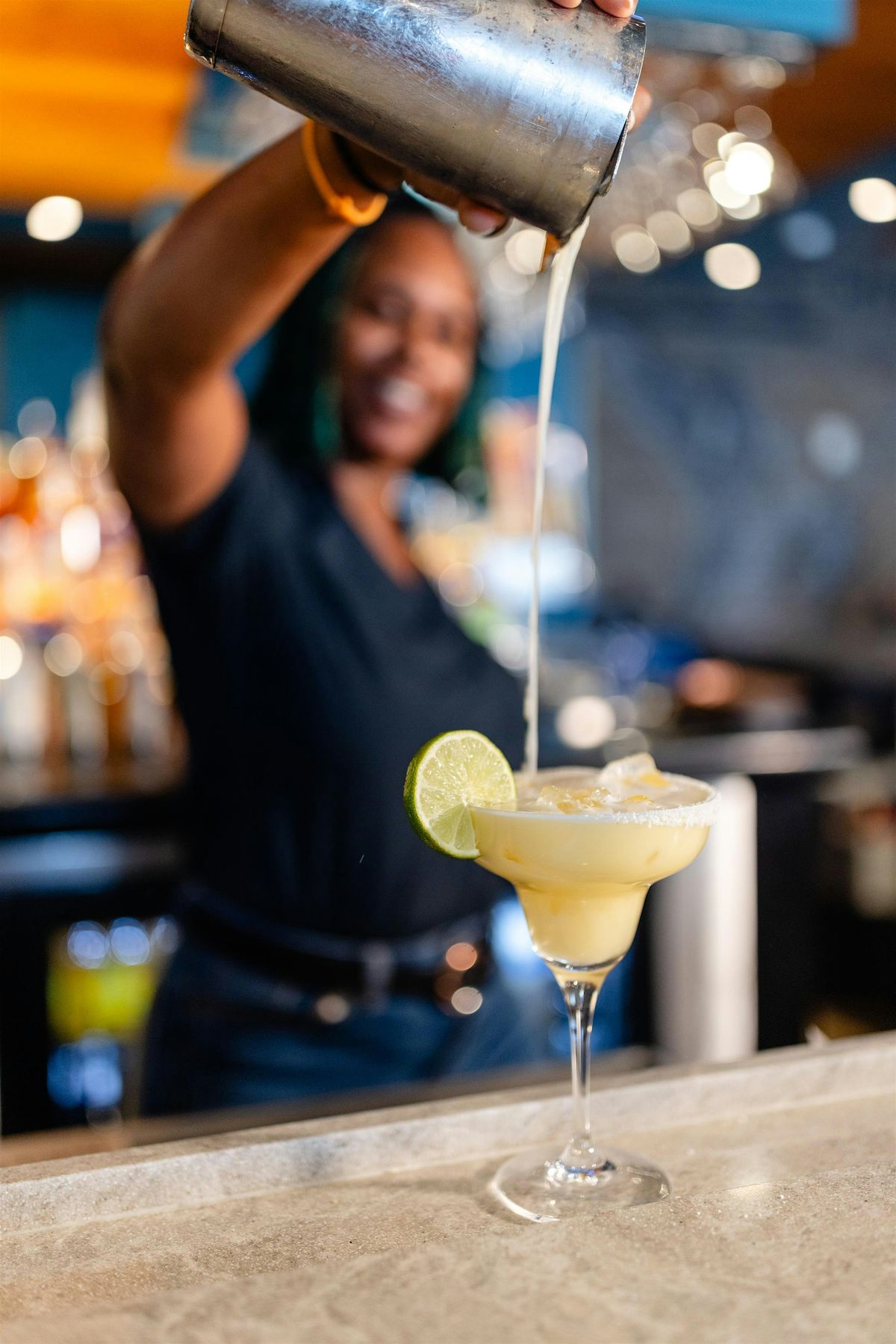 Sip, Shake, & Flye Mixology Class