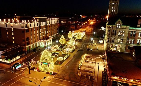 Springfield Night Time Holiday in the City: Grand Illumination at Downtown Springfield ...
