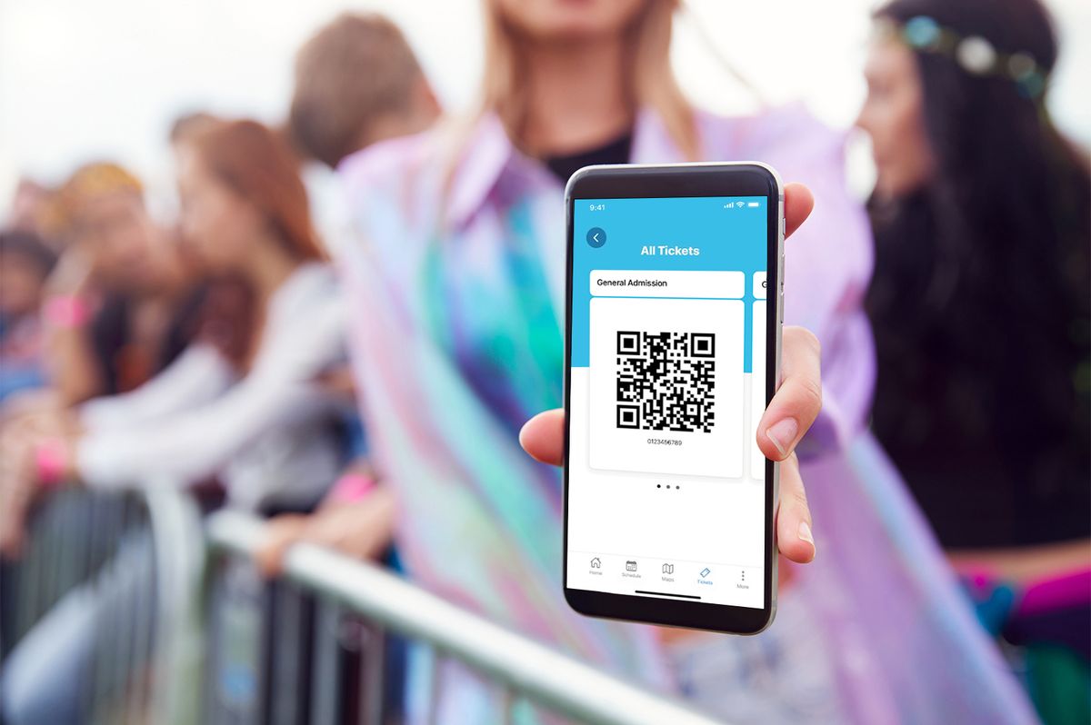 Leap at Moroccan Lounge