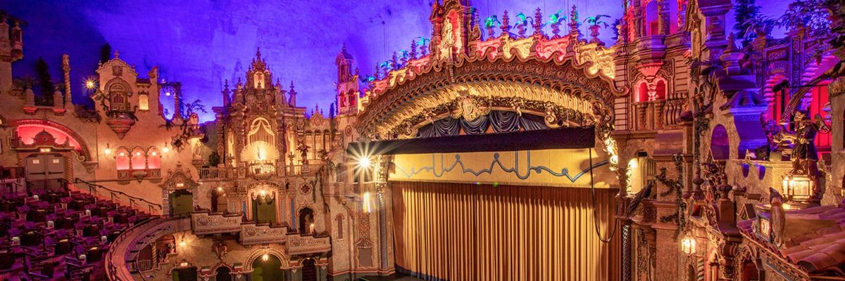 Parking Historic Tours at Majestic Theatre - San Antonio