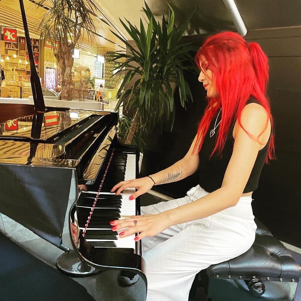 Mabi Piccolo 28 West Harbour Road, EH5 1PN Edinburgh, United Kingdom