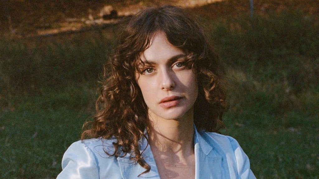 Hannah Cohen with Khatumu