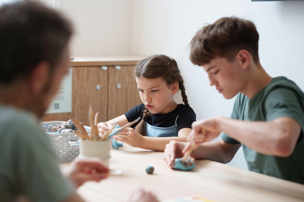 Artist Workshop: Mysterious Boxes with Serafina Min