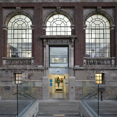 Toronto Public Library - Bloor Gladstone